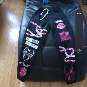 😍😍Graphic joggers😍😍